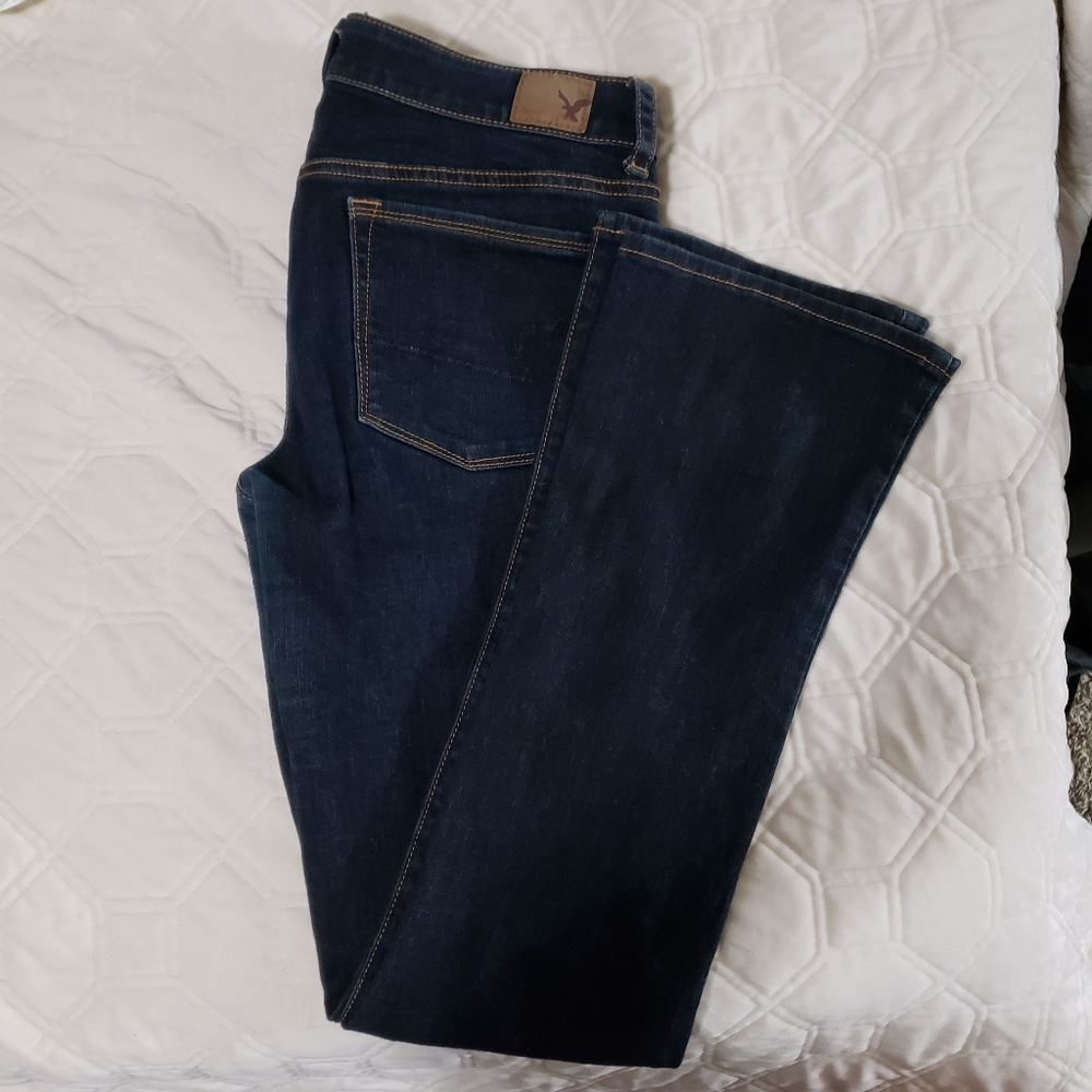 American Eagle skinny kick jeans